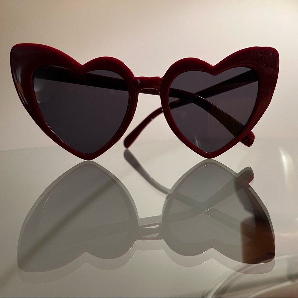 Red Heart Sunglasses - New Wave LouLou Style
